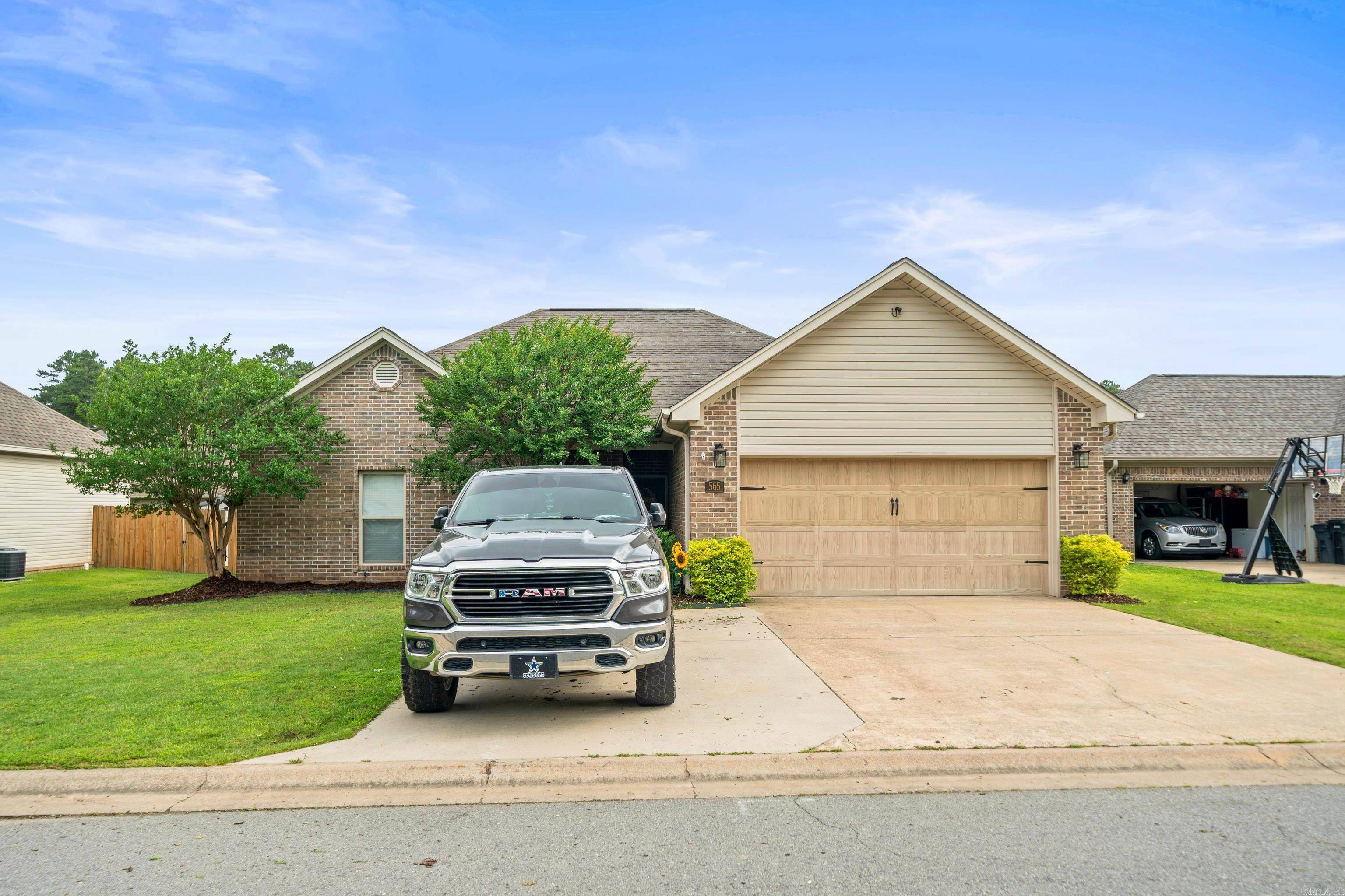 565 Wisteria, Bauxite, AR 72011