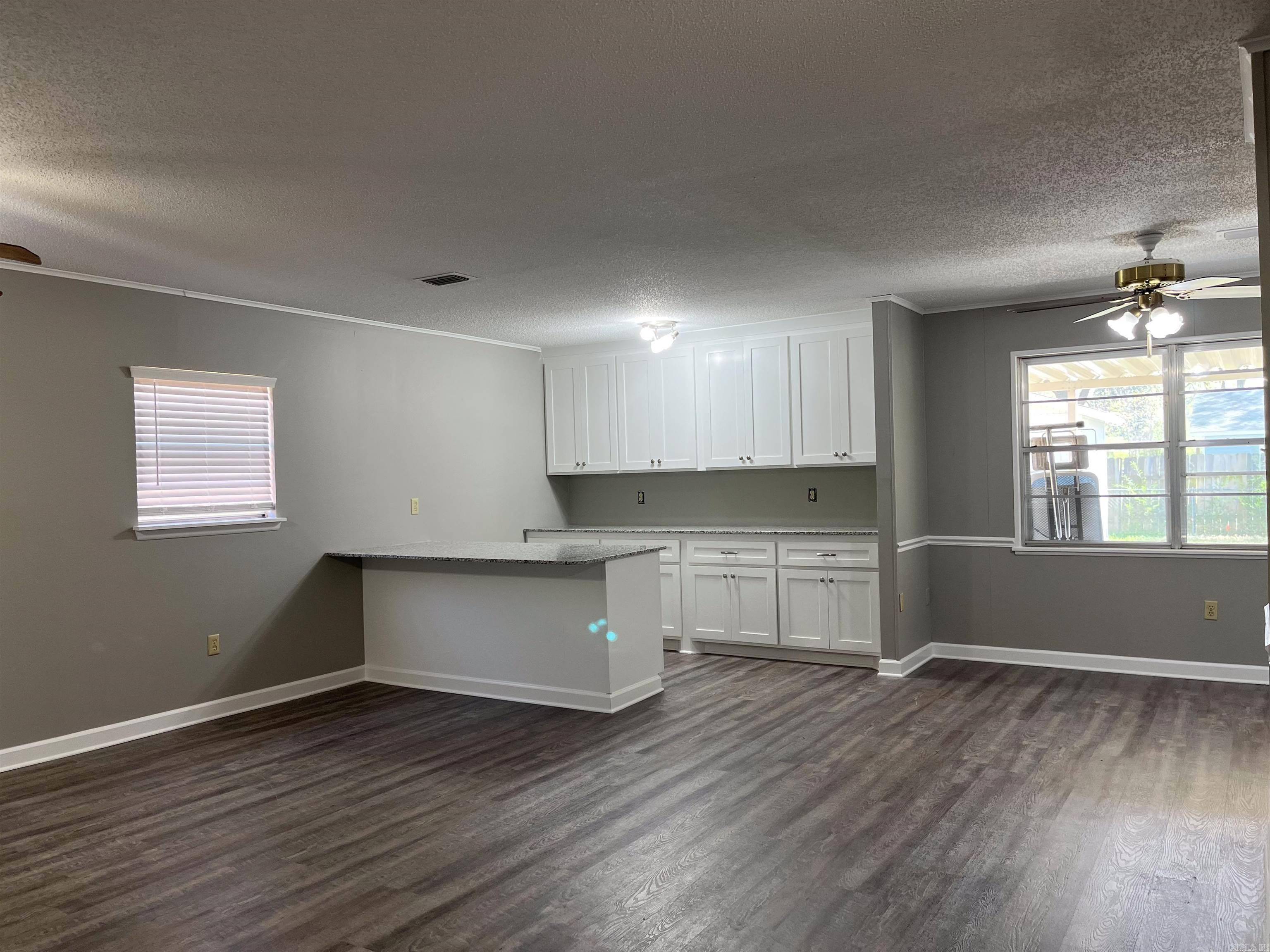Conway, AR 72034,2411 Broadview Avenue