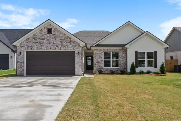 Greenbrier, AR 72058,8 Songbird Cove
