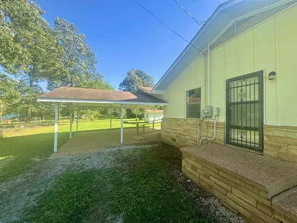 Highland, AR 72542,1794 Highway 62/412