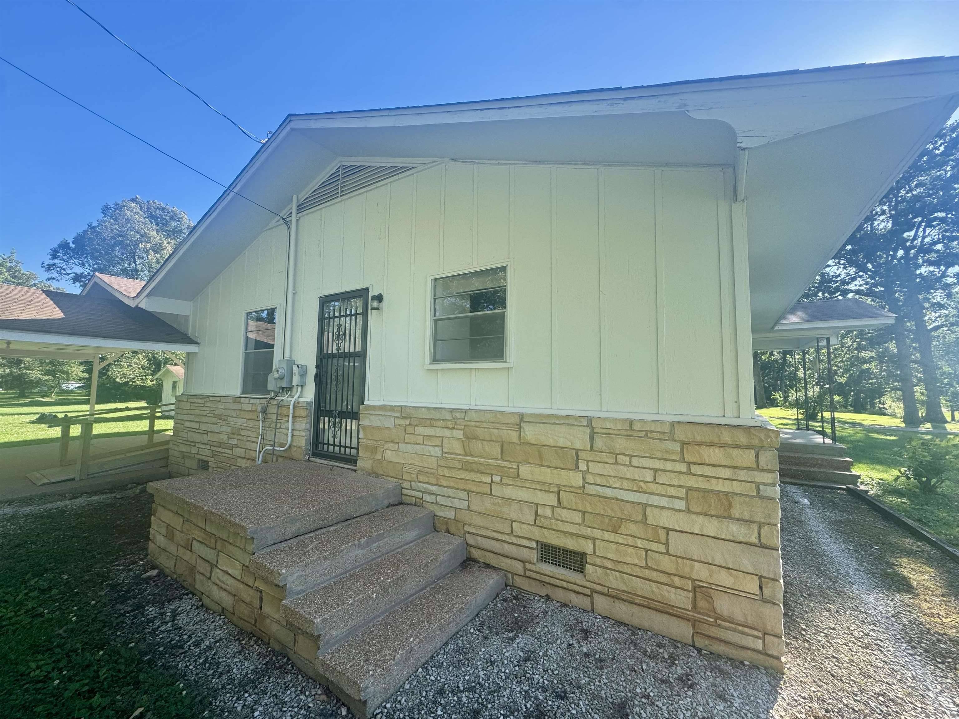 Highland, AR 72542,1794 Highway 62/412