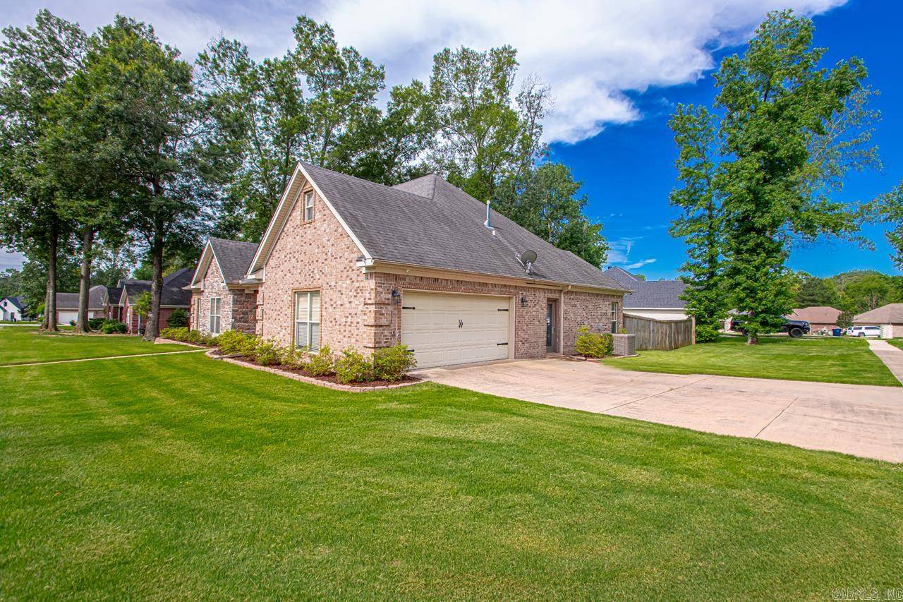 Benton, AR 72015,128 SILVER SPRINGS Drive