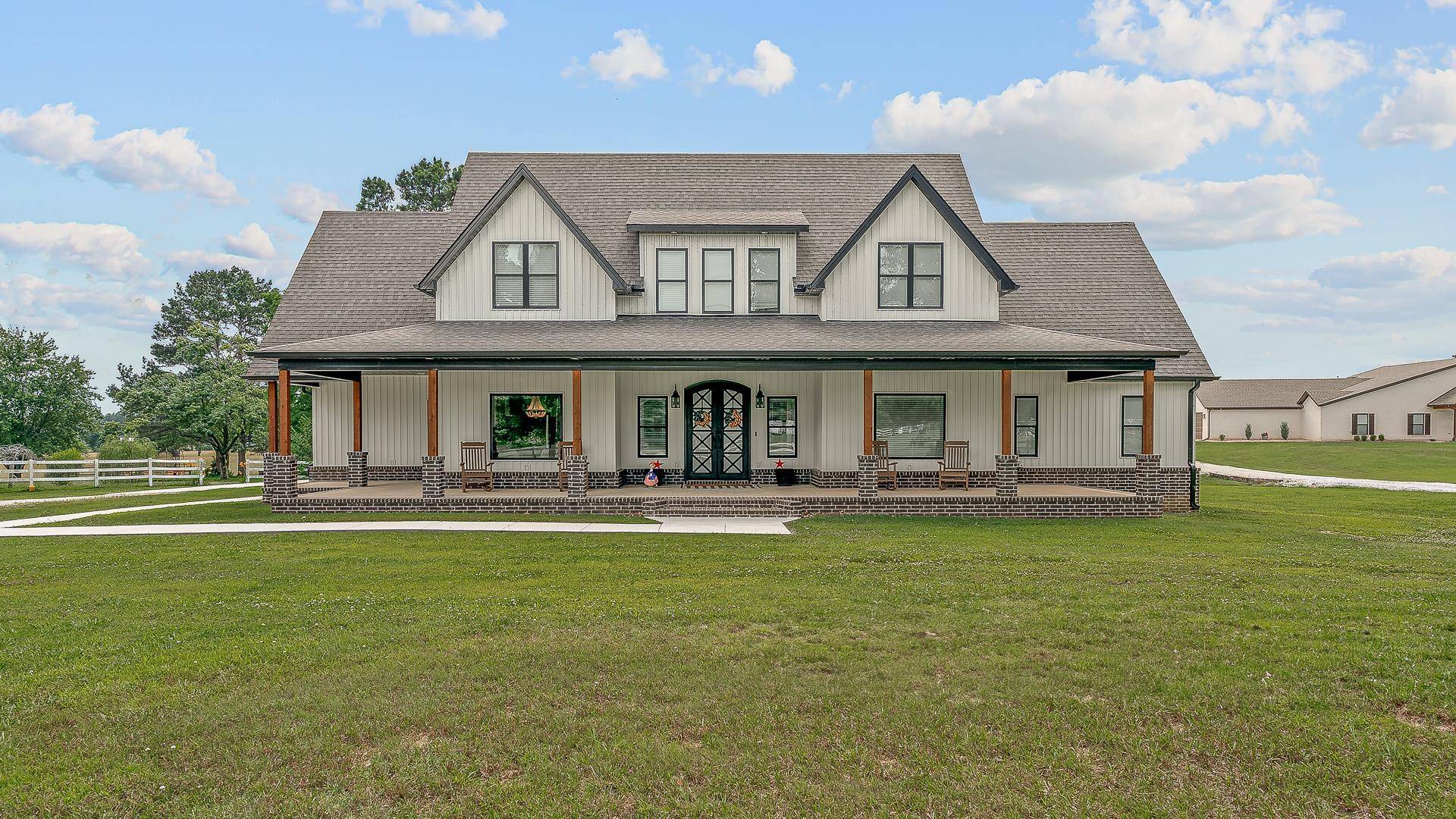1309 CR 741 RD, Brookland, AR 72417
