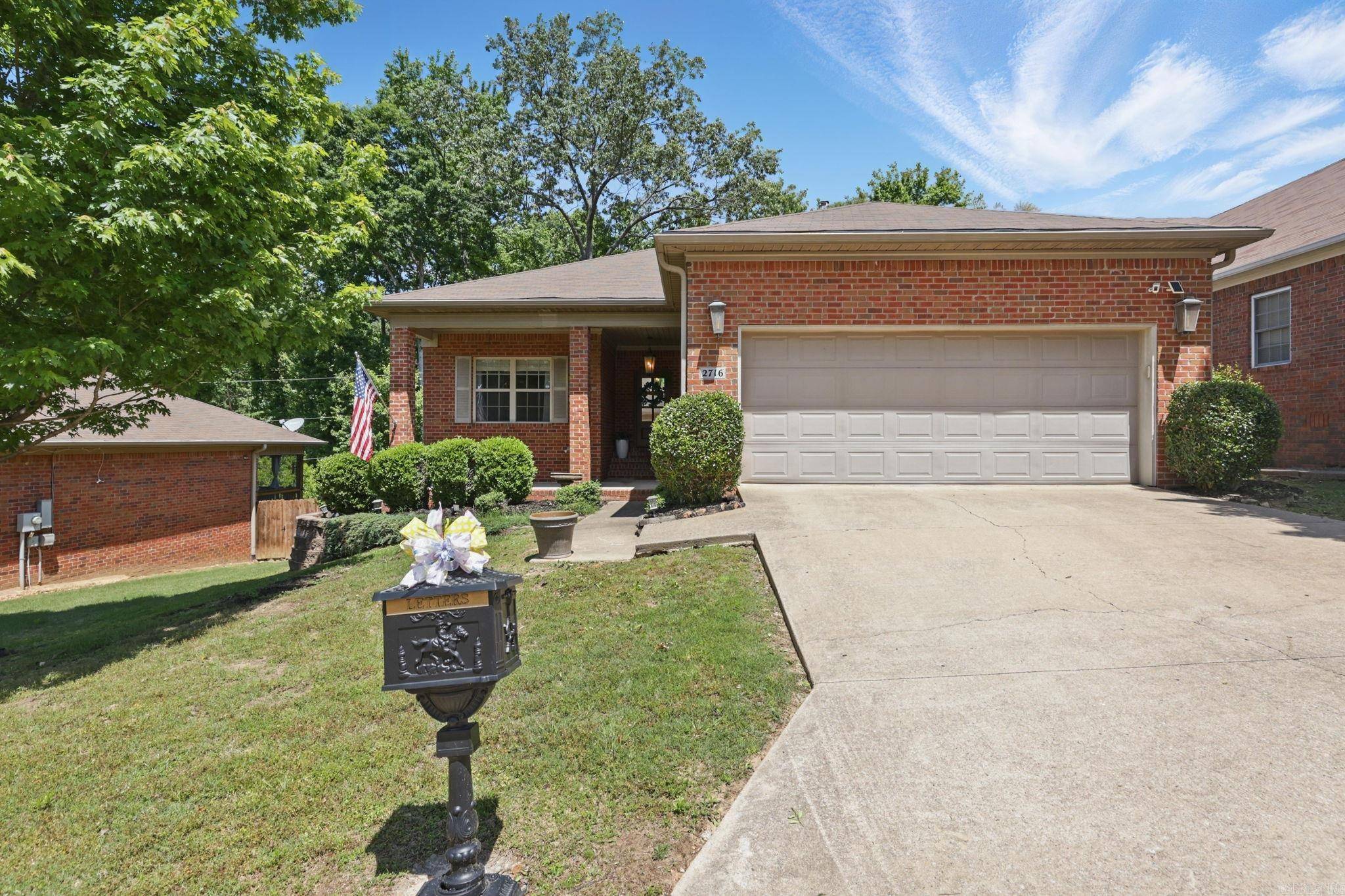 2716 Juniper Drive, Benton, AR 72015