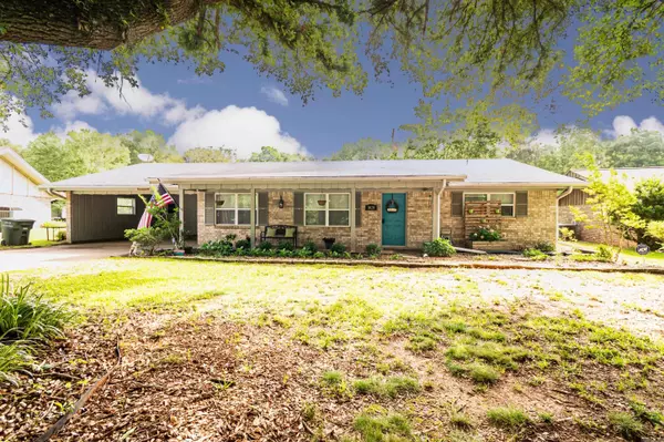 1020 Binns Dr, Monticello, AR 71655