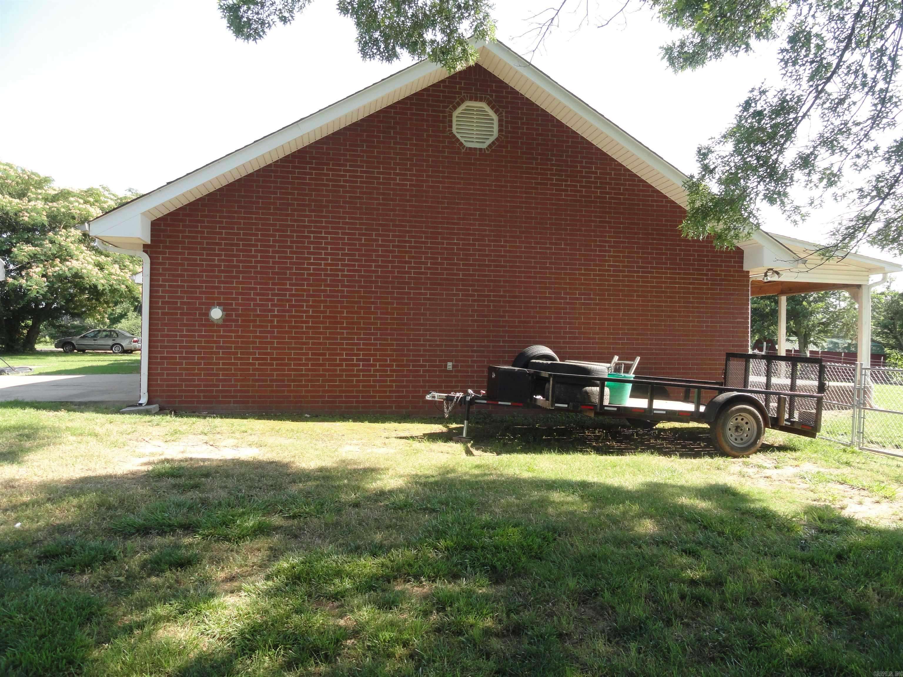Marshall, AR 72650,205 Westwood Drive