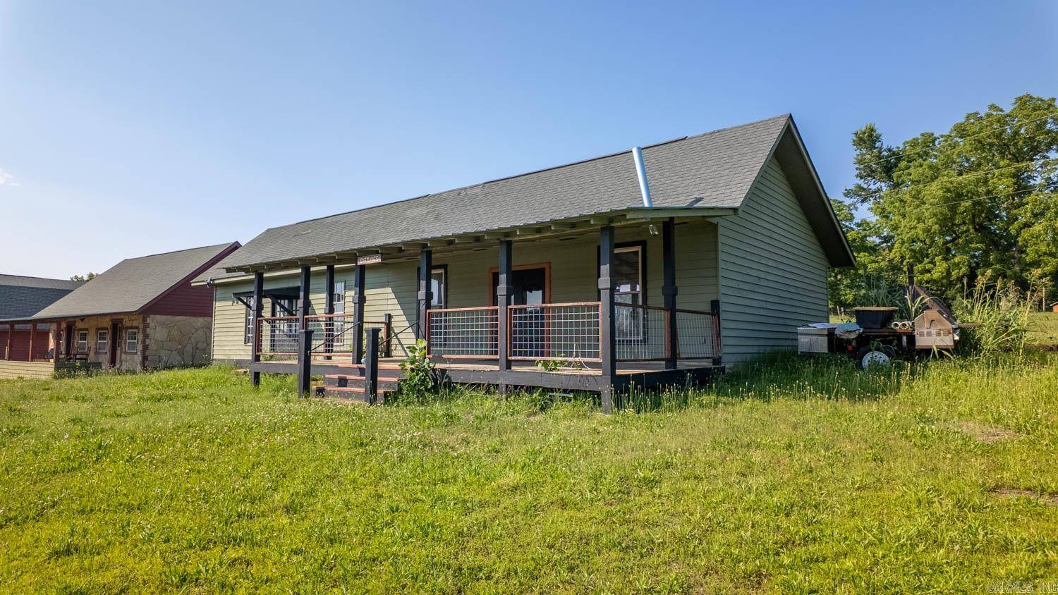 Hardy, AR 72542,2516 US Highway 63