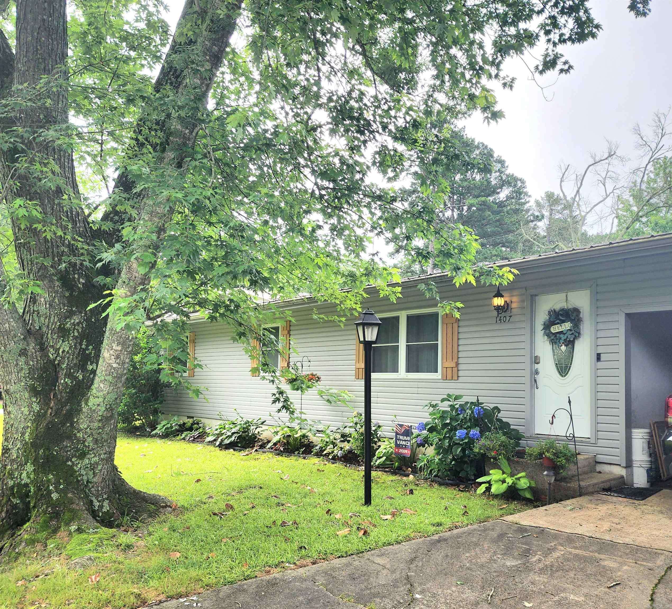 1407 W Front Street, Heber Springs, AR 72543