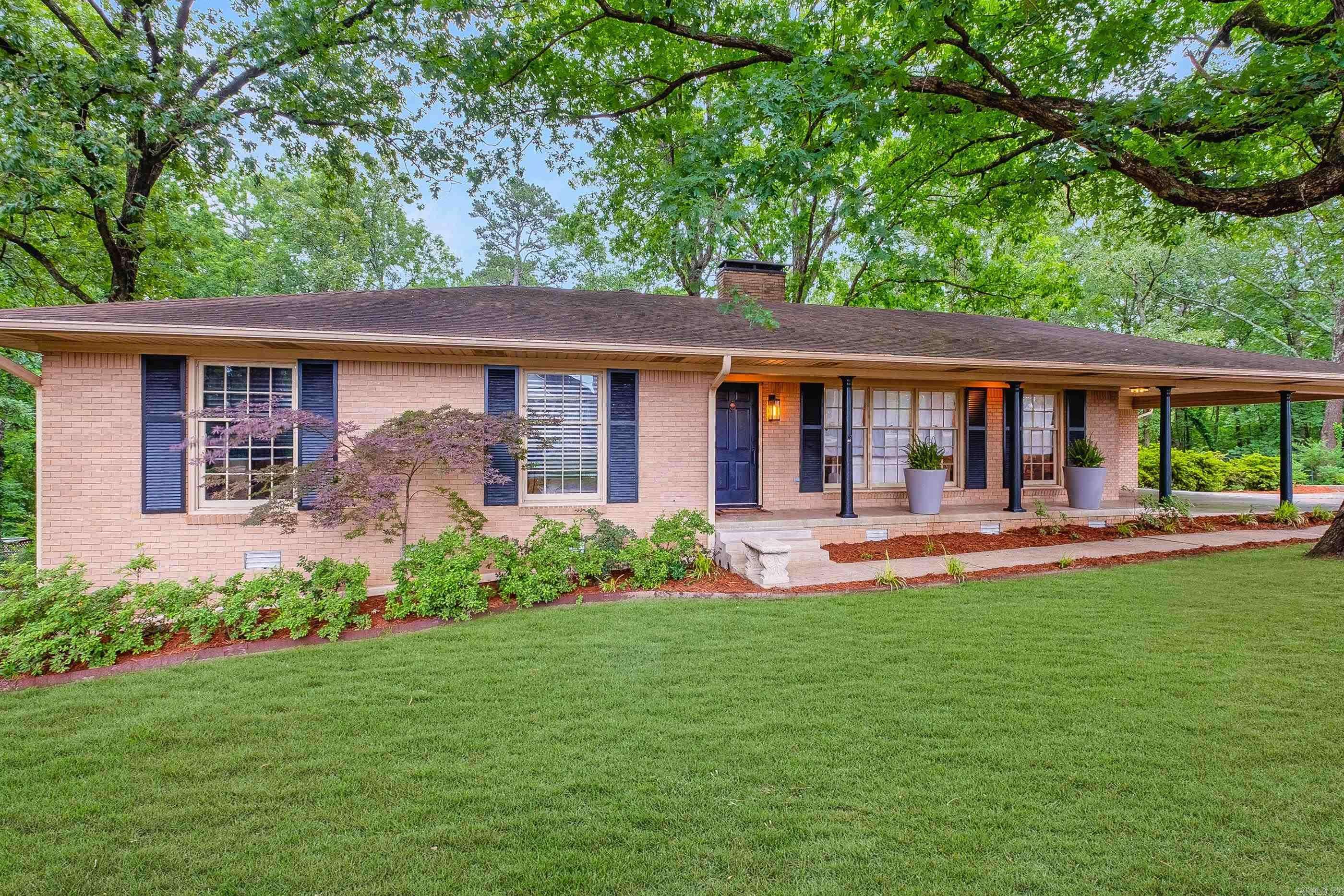 20 Robinwood Road, Little Rock, AR 72227