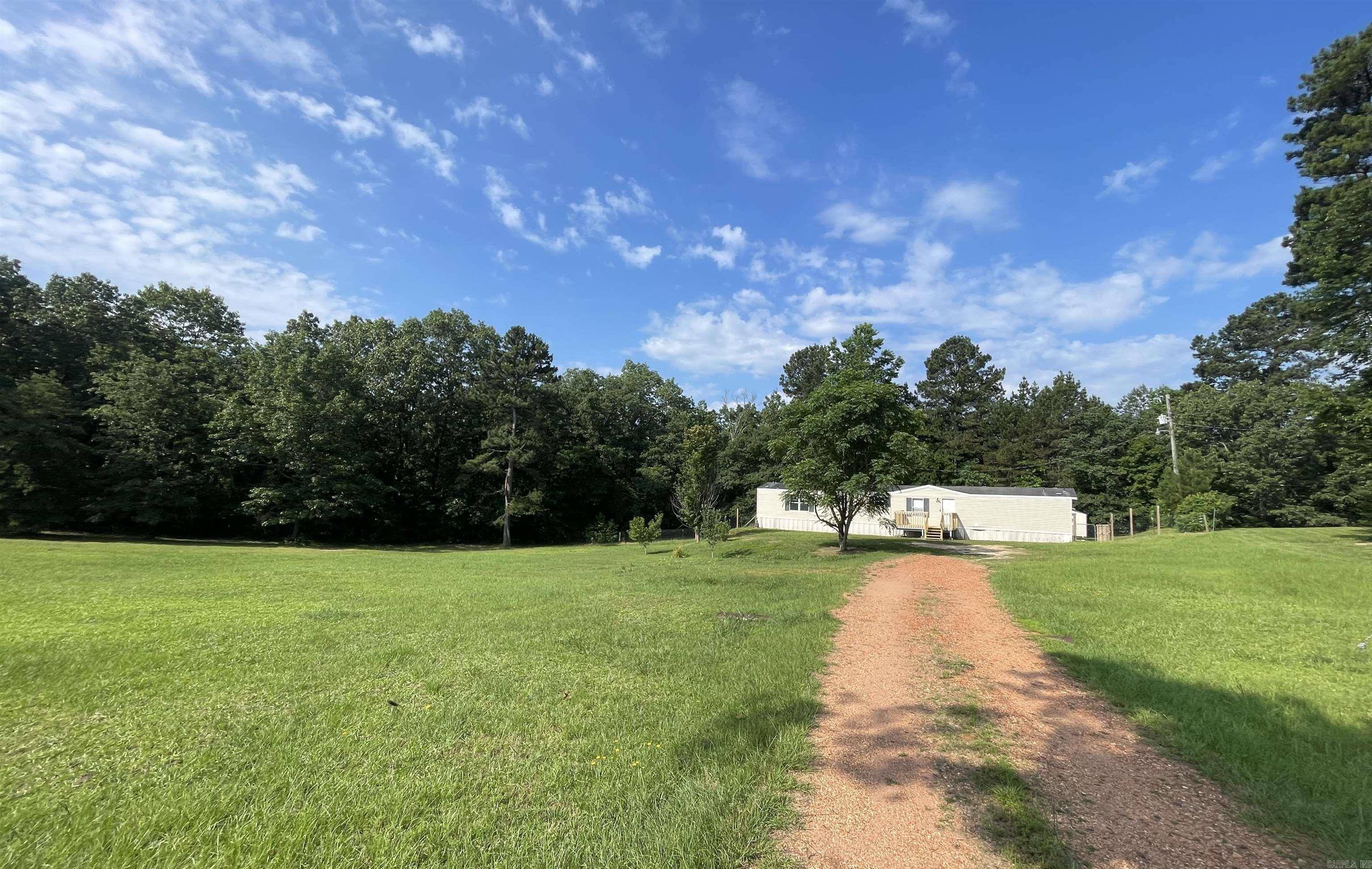 12433 Hood Road, Bauxite, AR 72011