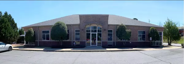 202 Natural Resources Drive, Little Rock, AR 72205