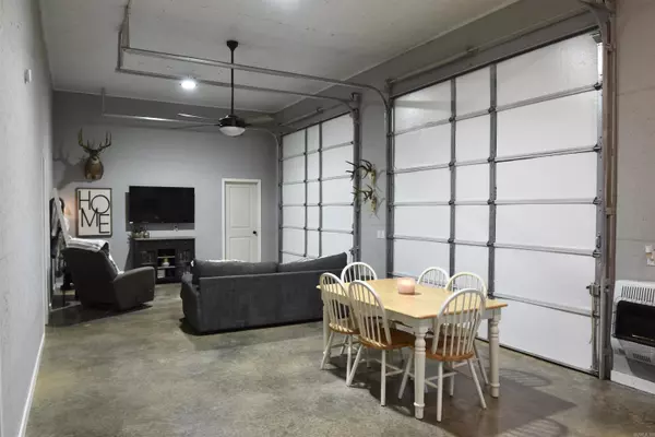 Arkadelphia, AR 71923,1442 Country Club Road