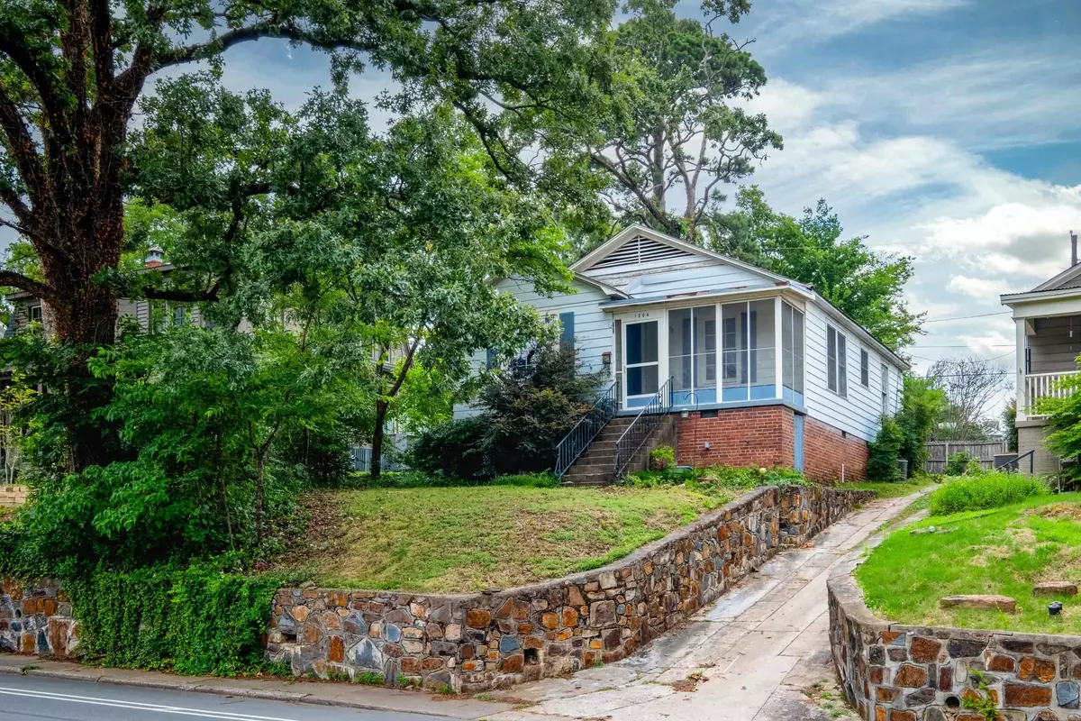 Little Rock, AR 72205,1204 Kavanaugh Boulevard