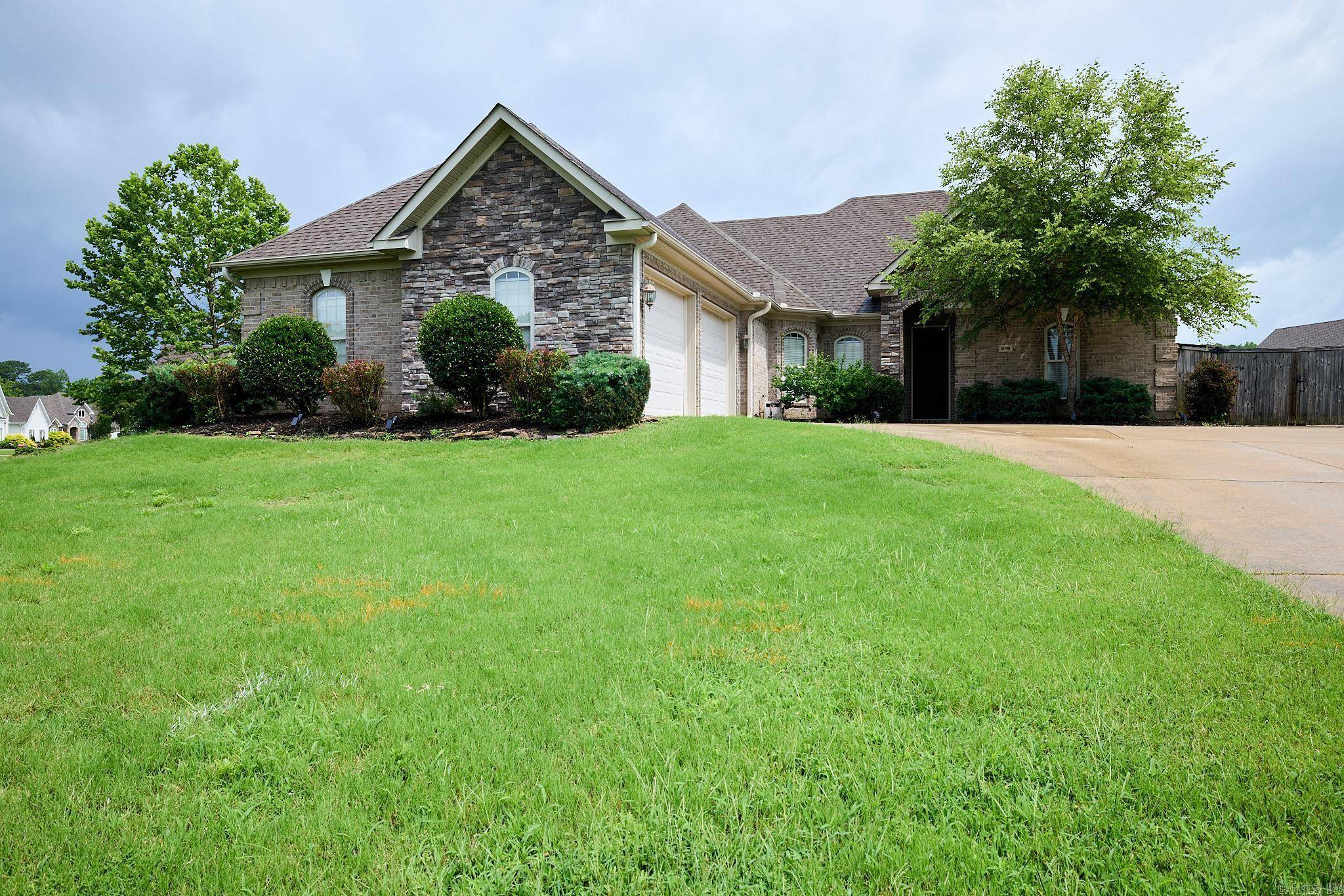 6098 PIERCE MANSE LOOP, Benton, AR 72019