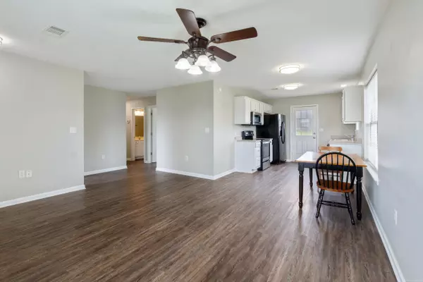 Conway, AR 72032,1435 Ola St