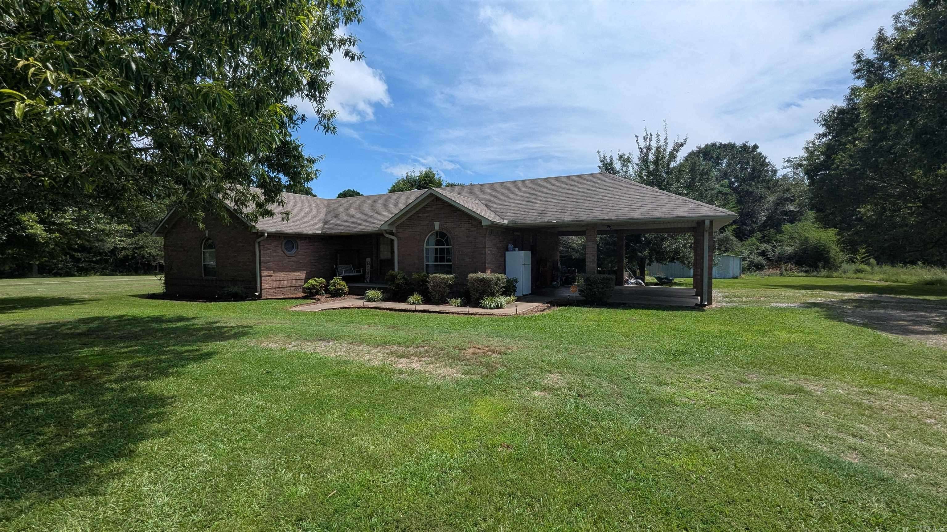 1038 Velvet Ridge Road, Bradford, AR 72020