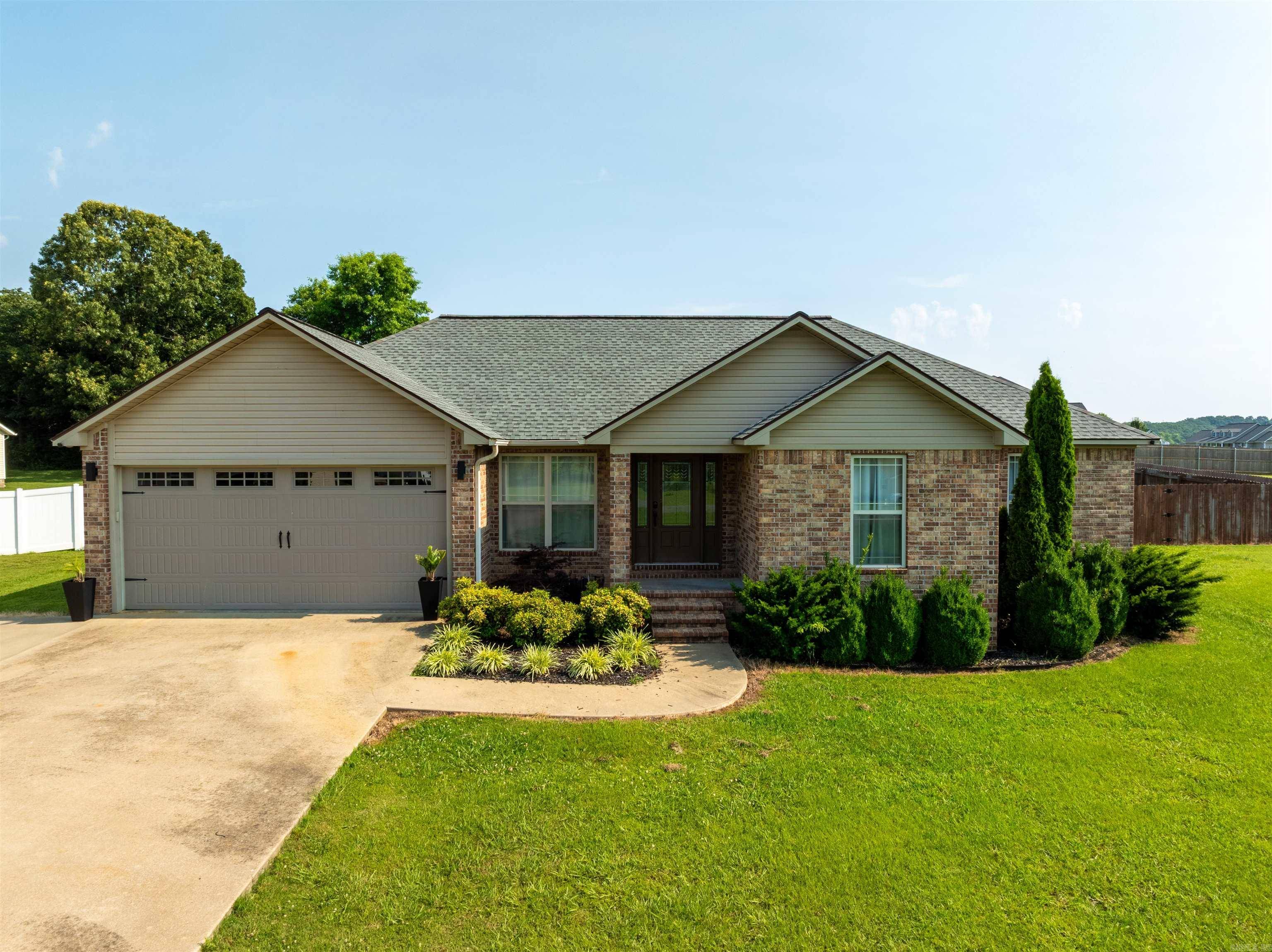 13 Patterson Lane, Cave City, AR 72521