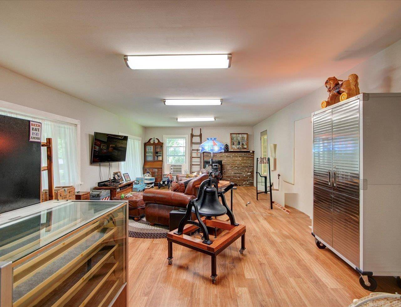 Mount Ida, AR 71957,32 Cinnamon Lane