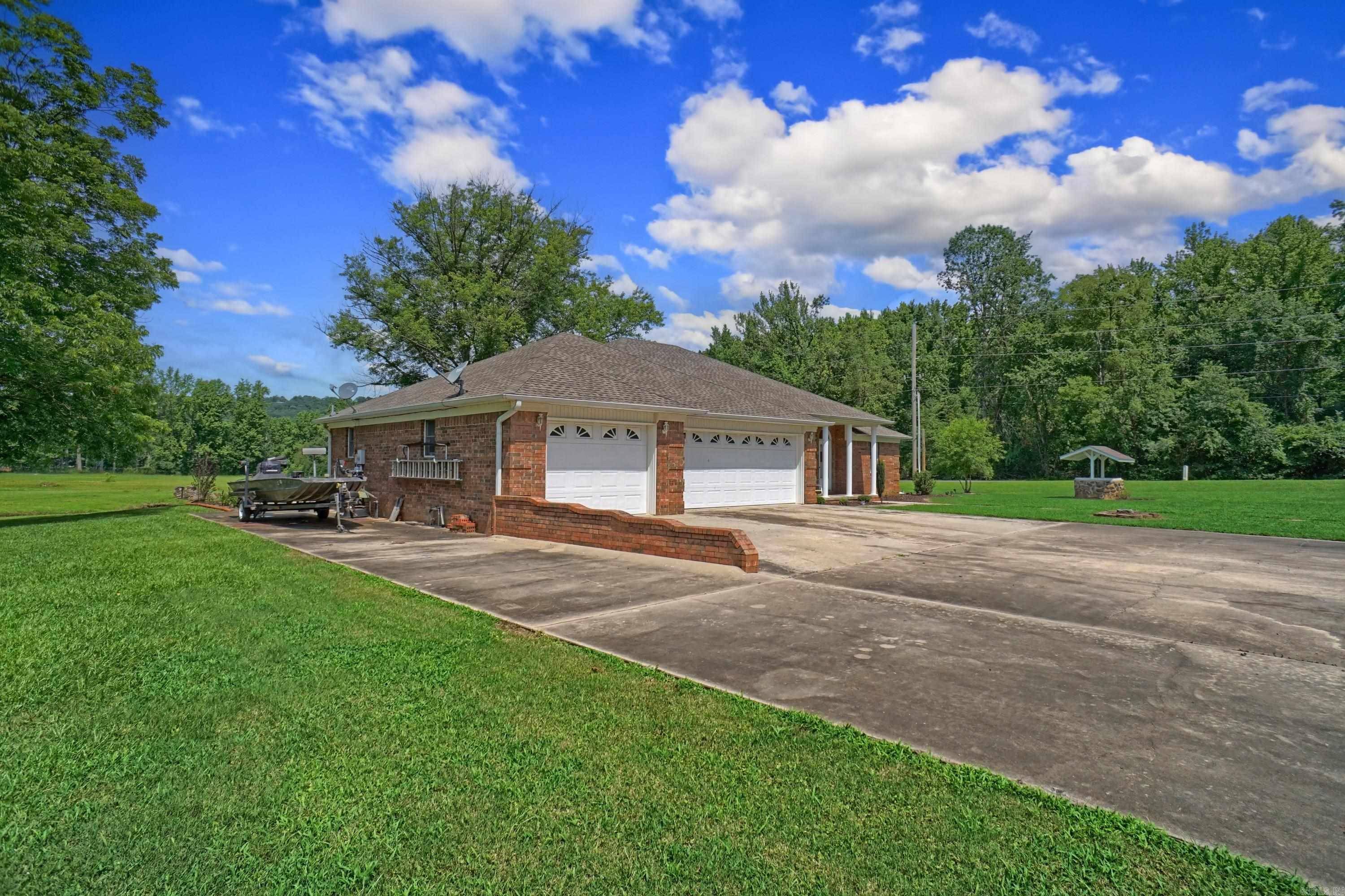 Dover, AR 72837-7965,23 Fisher Lane