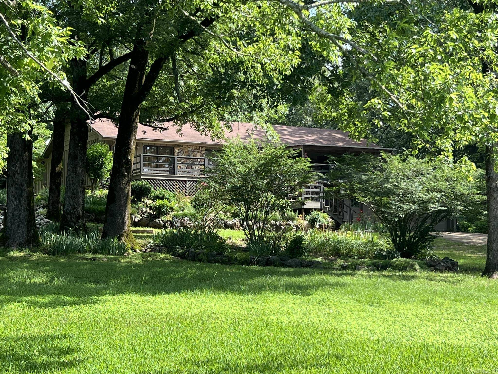 Mena, AR 71953,179 Polk Road 65