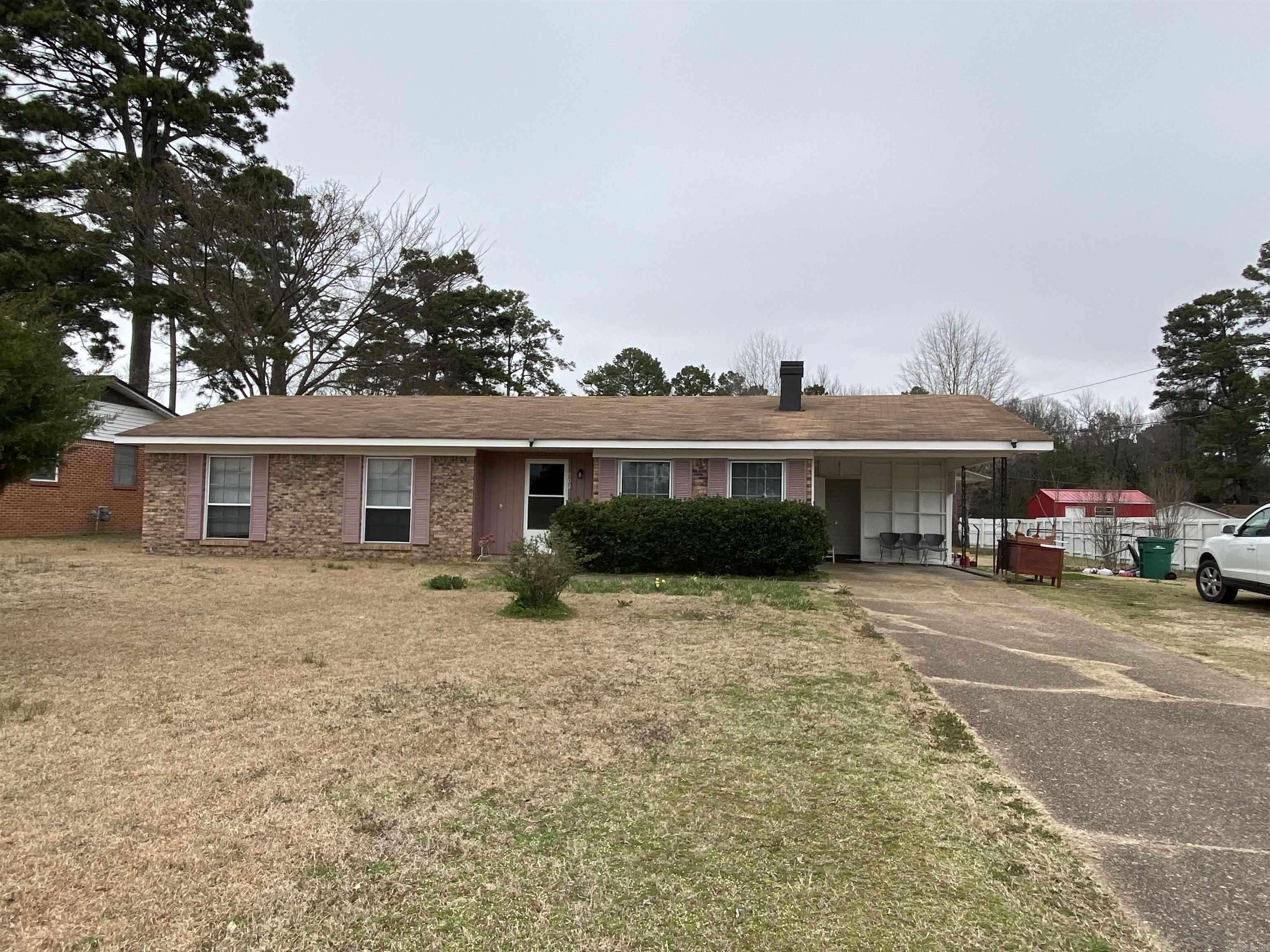 Nashville, AR 71852,902 W Sypert Street