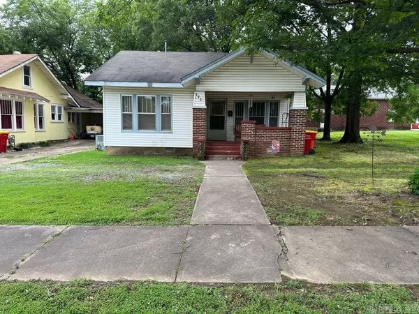 609 N Morrill Street, Morrilton, AR 72110