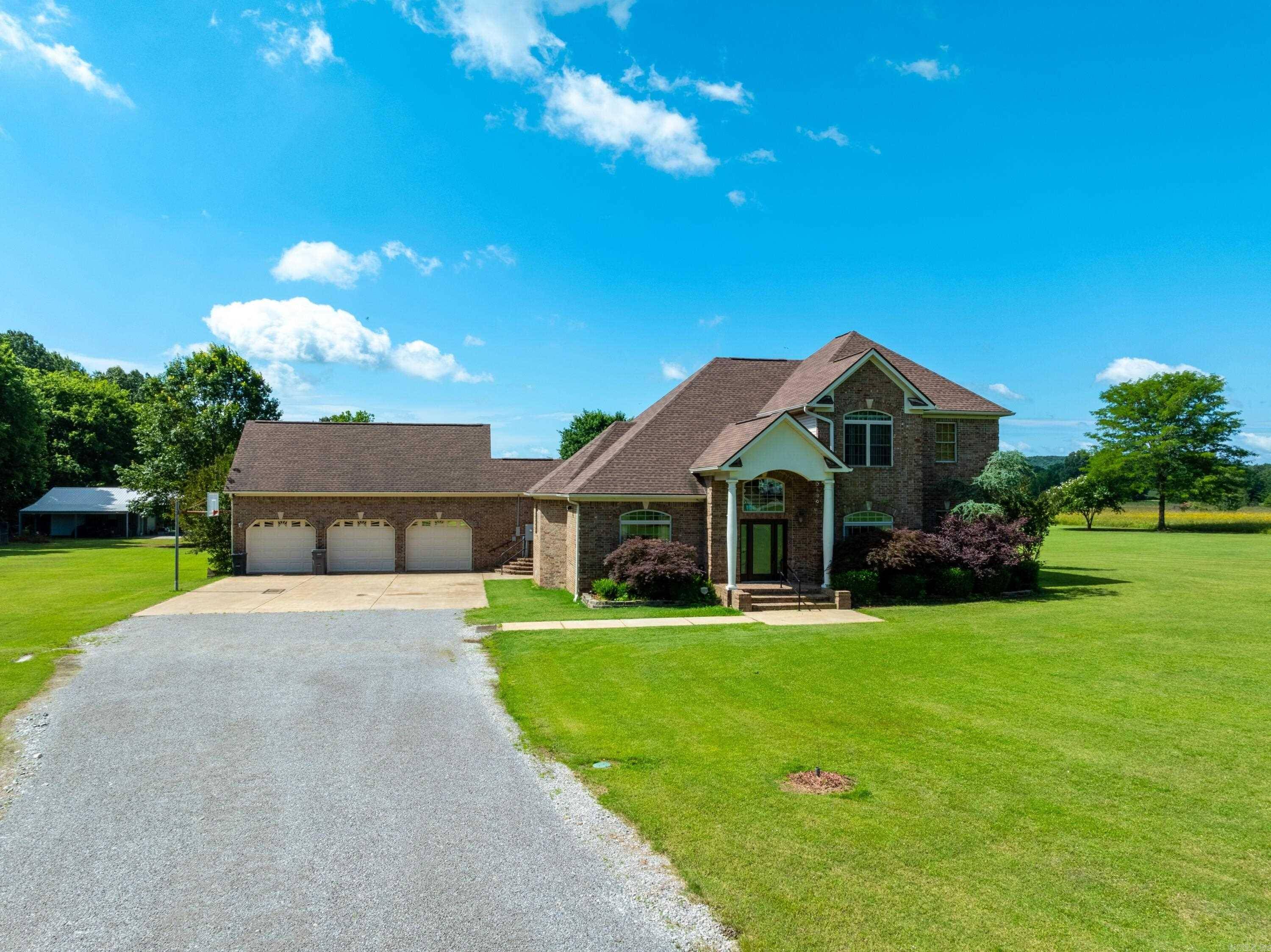 1200 Rounds Road, Batesville, AR 72501