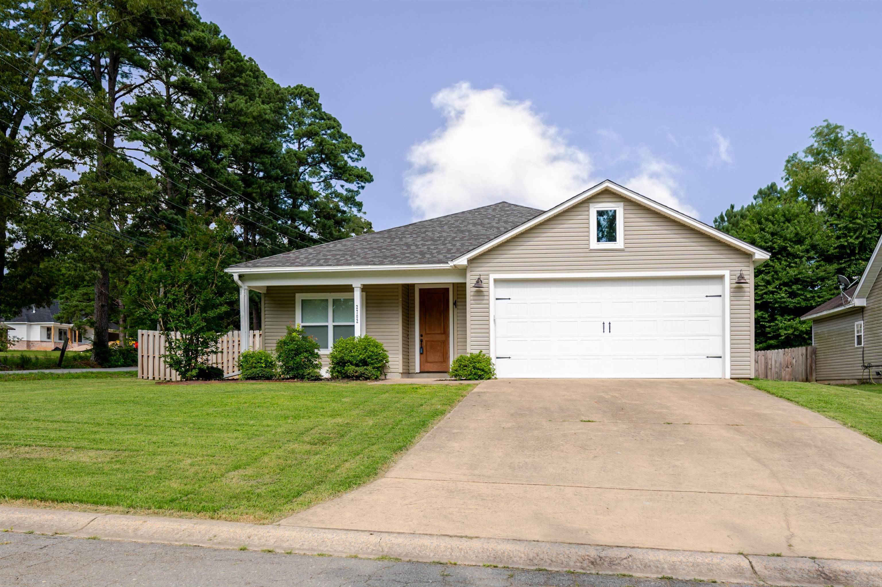 2702 Gage Drive, Benton, AR 72019
