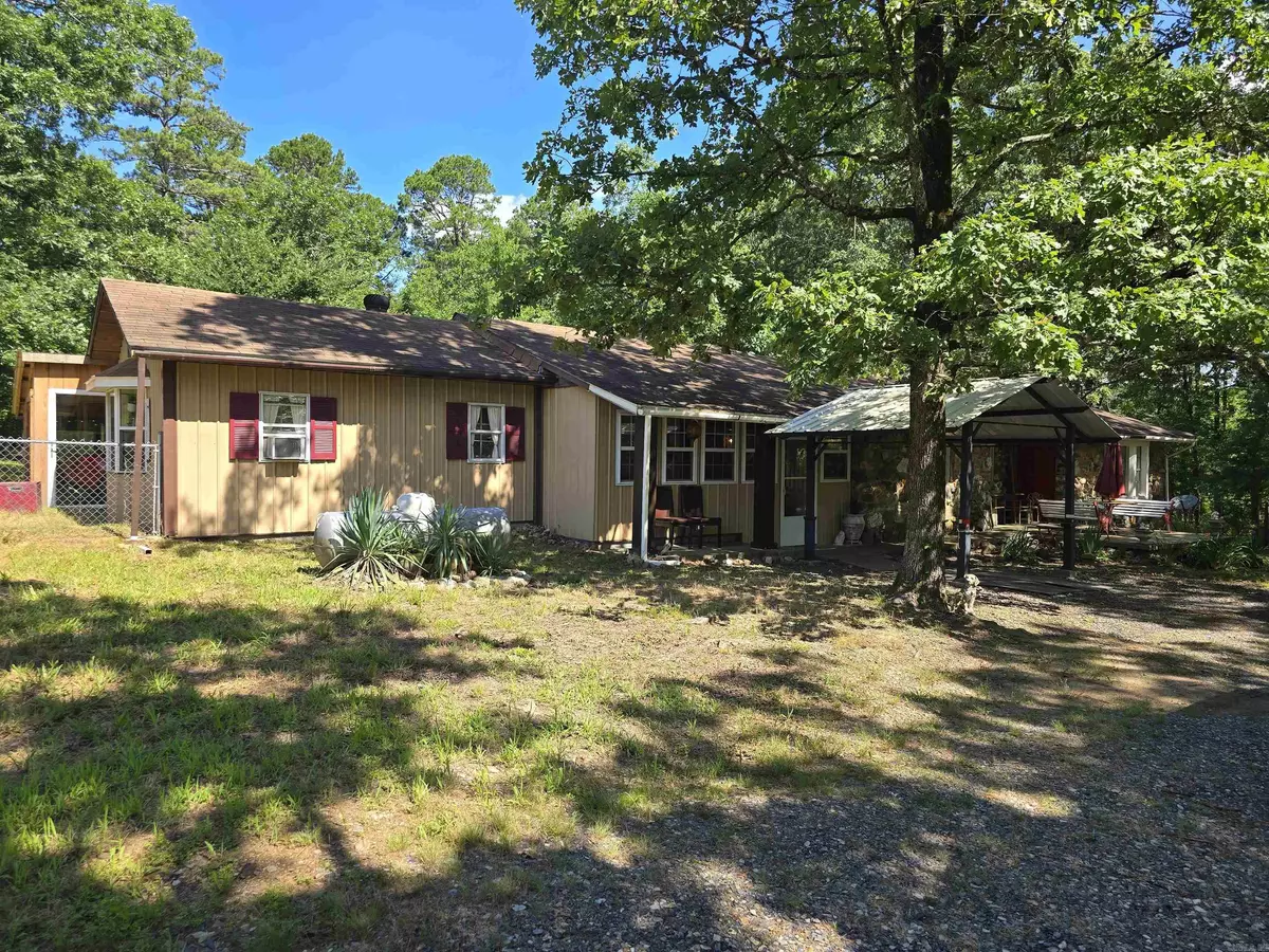 Mena, AR 71953,163 Polk Road 659