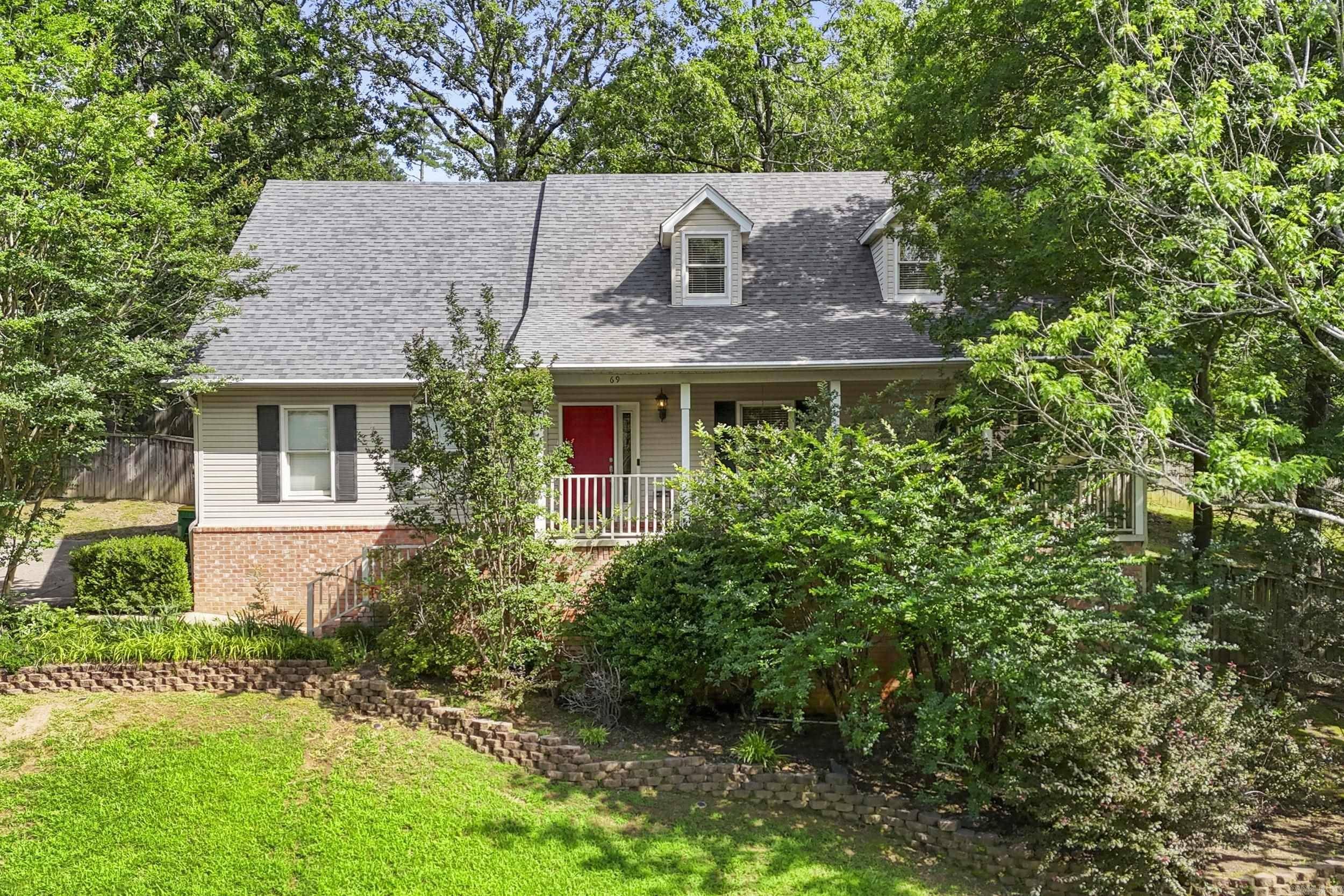 69 Saint Thomas Circle, Little Rock, AR 72211