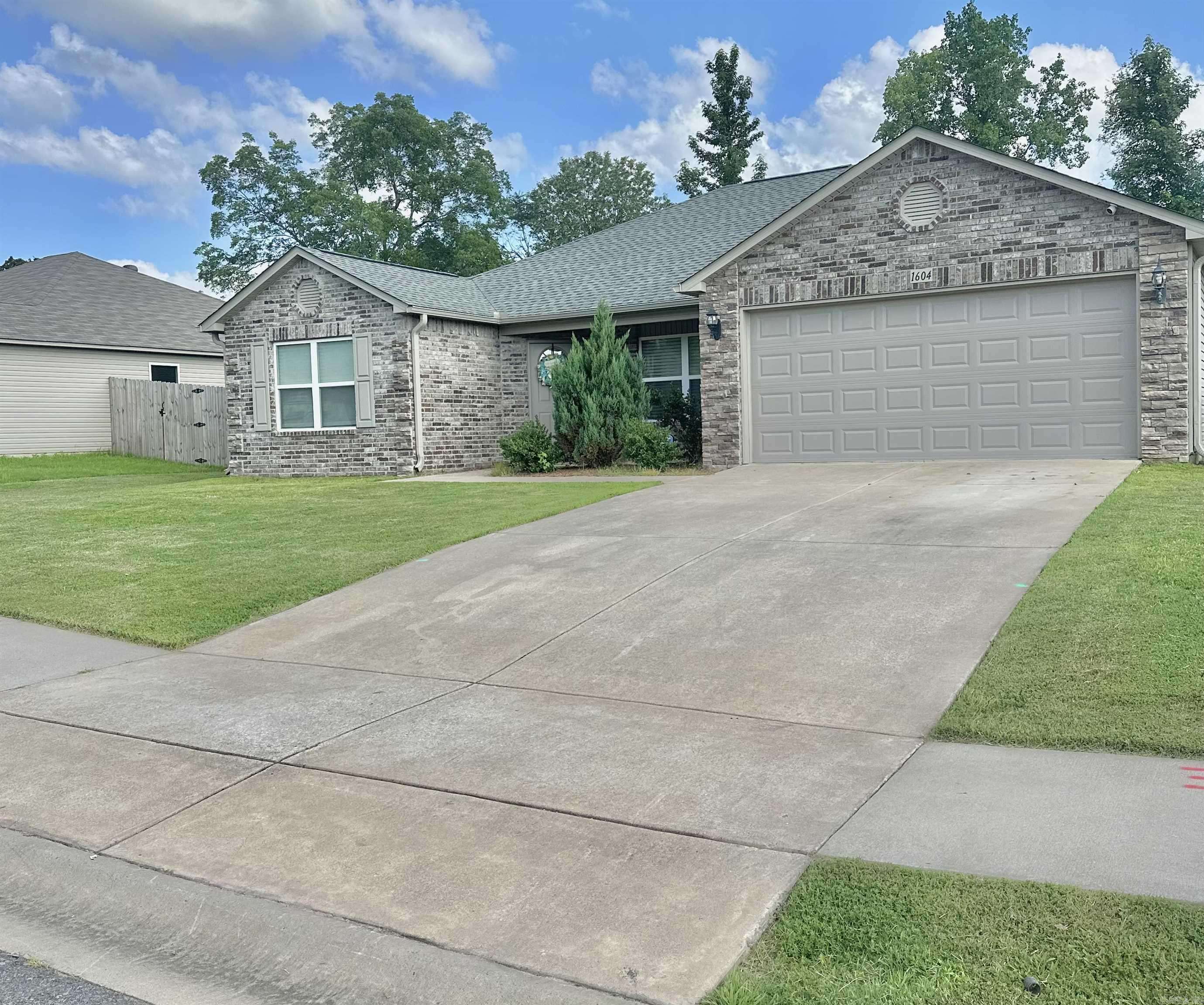 1604 Lil Larry Dr, Cabot, AR 72023