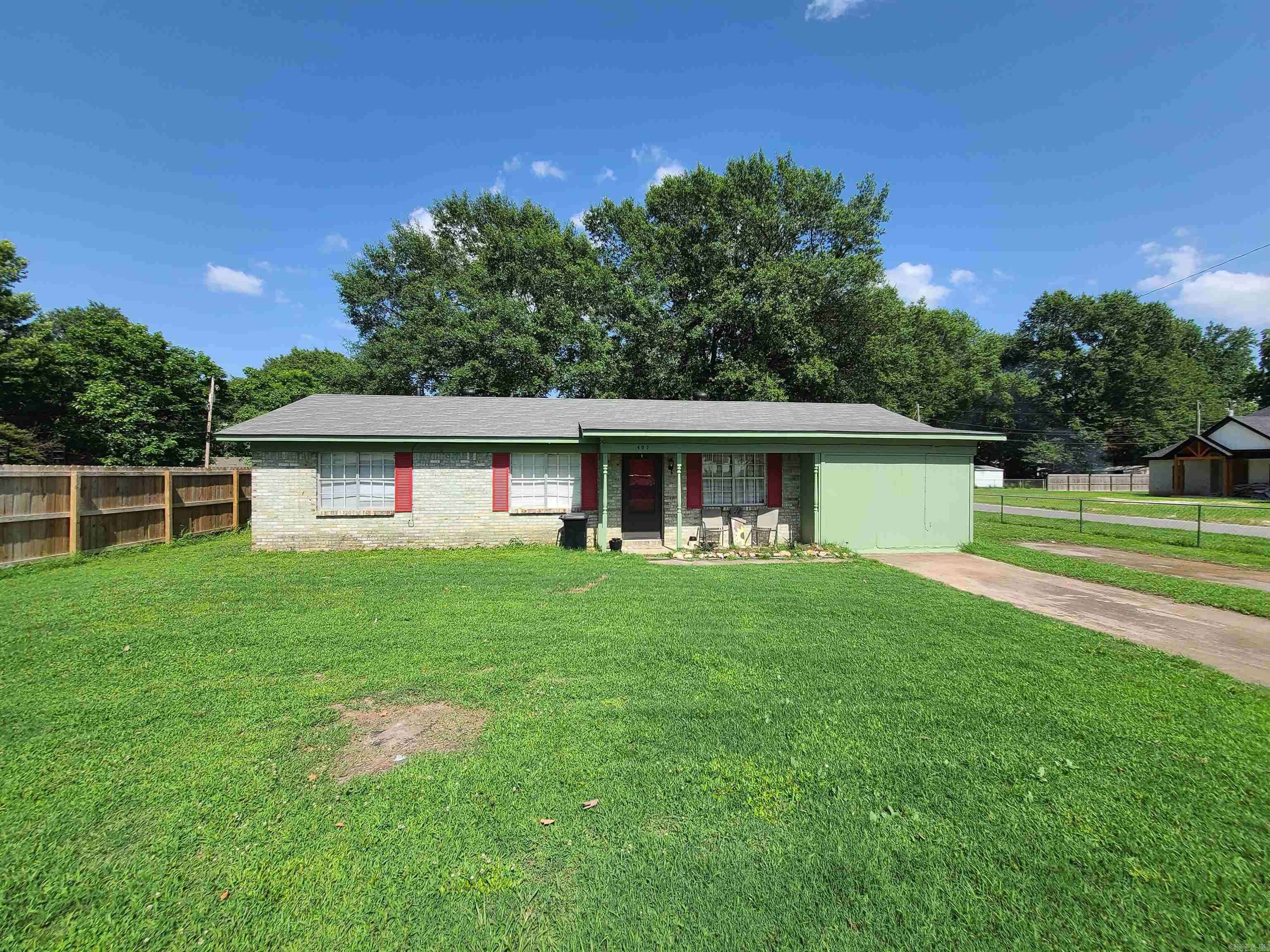 Tuckerman, AR 72473,407 Norma Street
