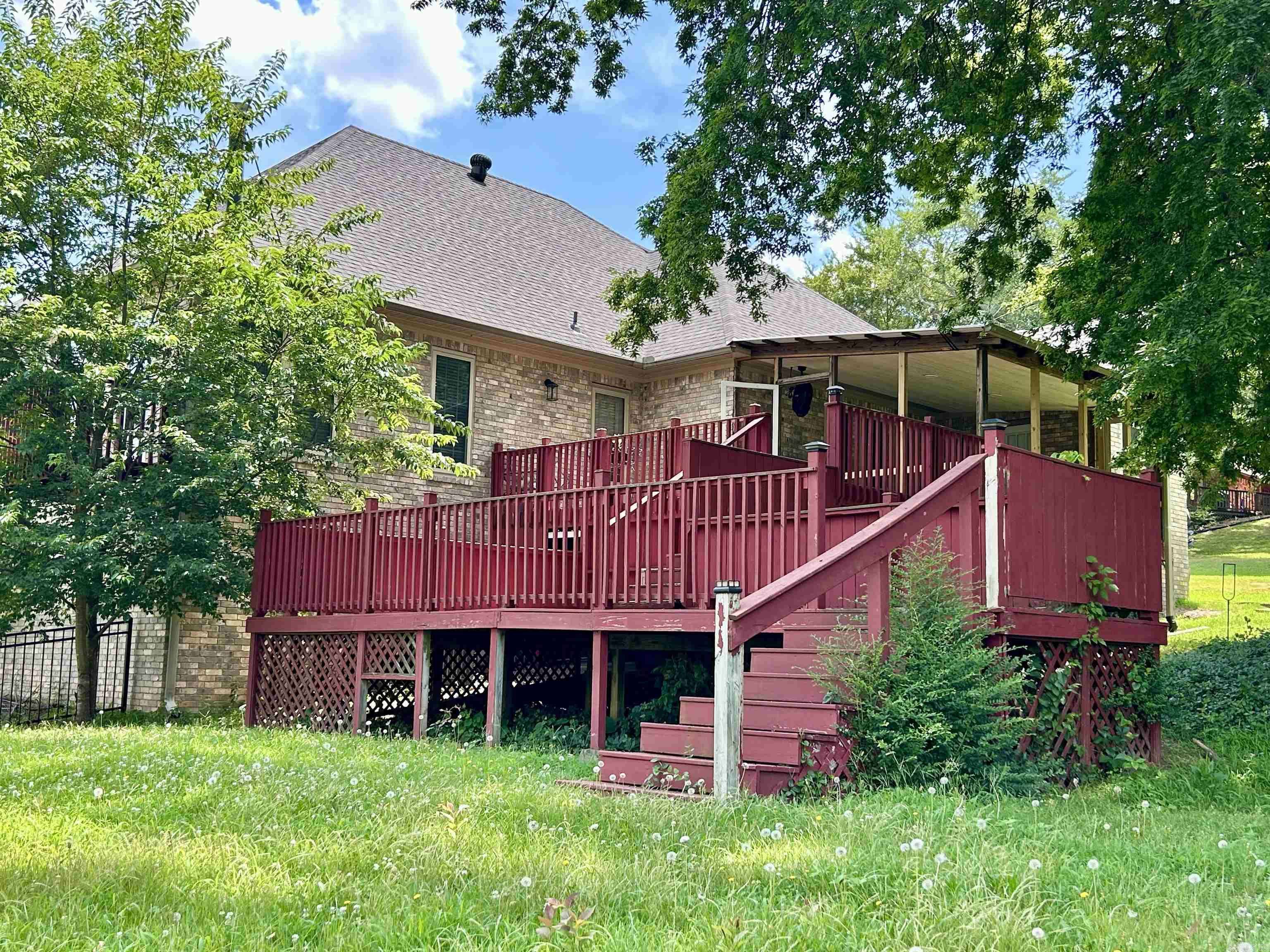 Morrilton, AR 72110,1201 Carruthers Hill Drive