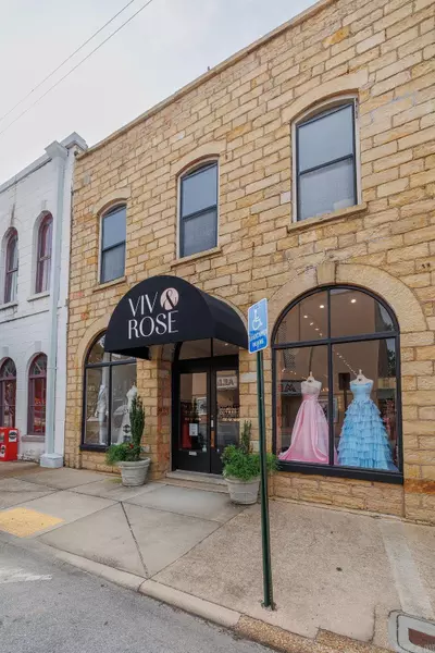 130 W Main, Batesville, AR 72501
