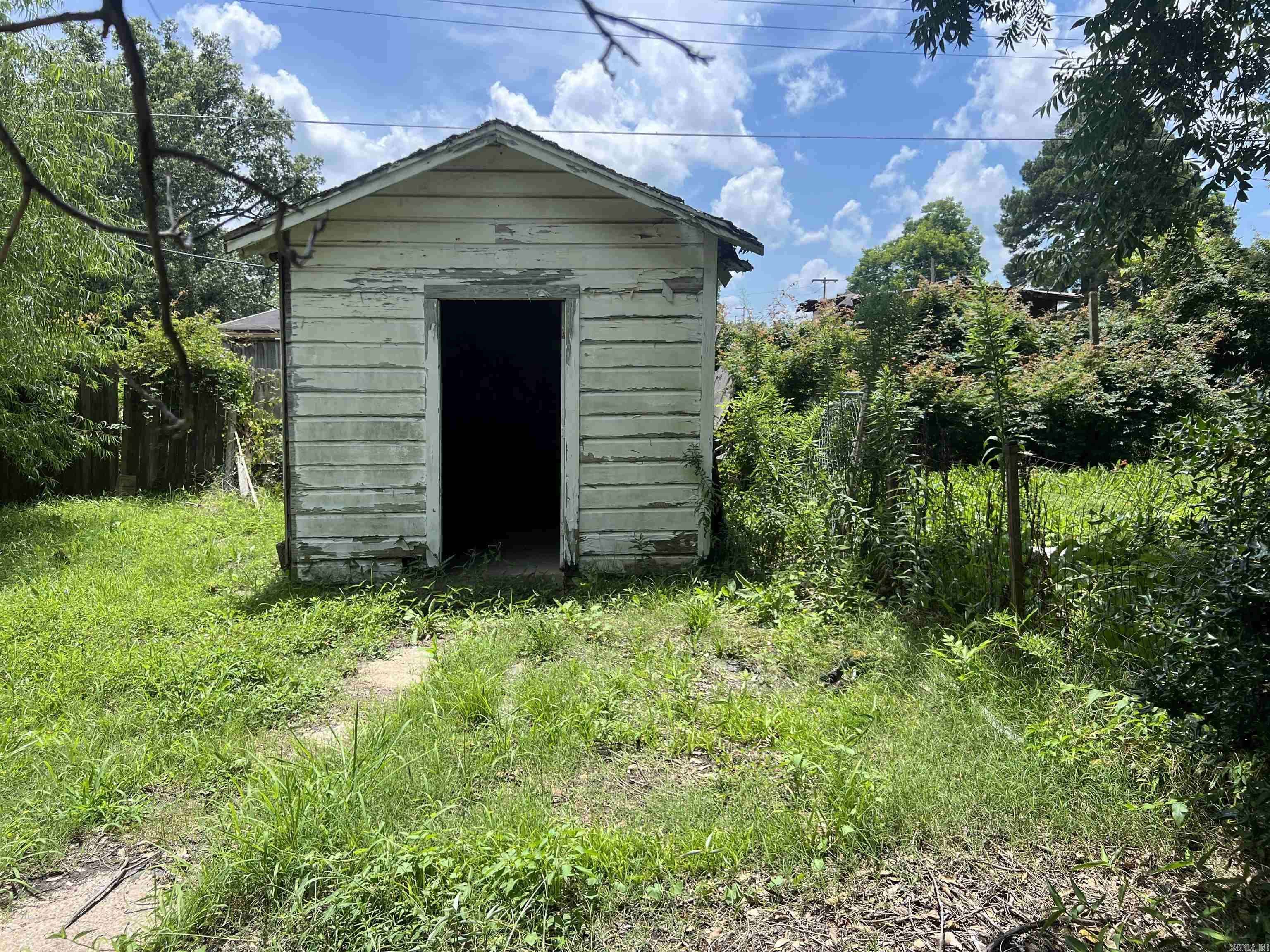 Pine Bluff, AR 71603,2306 W 25th