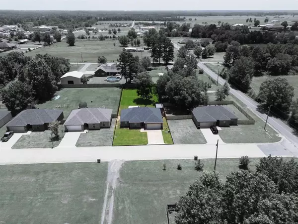 Vilonia, AR 72173,4 Green Timber Way
