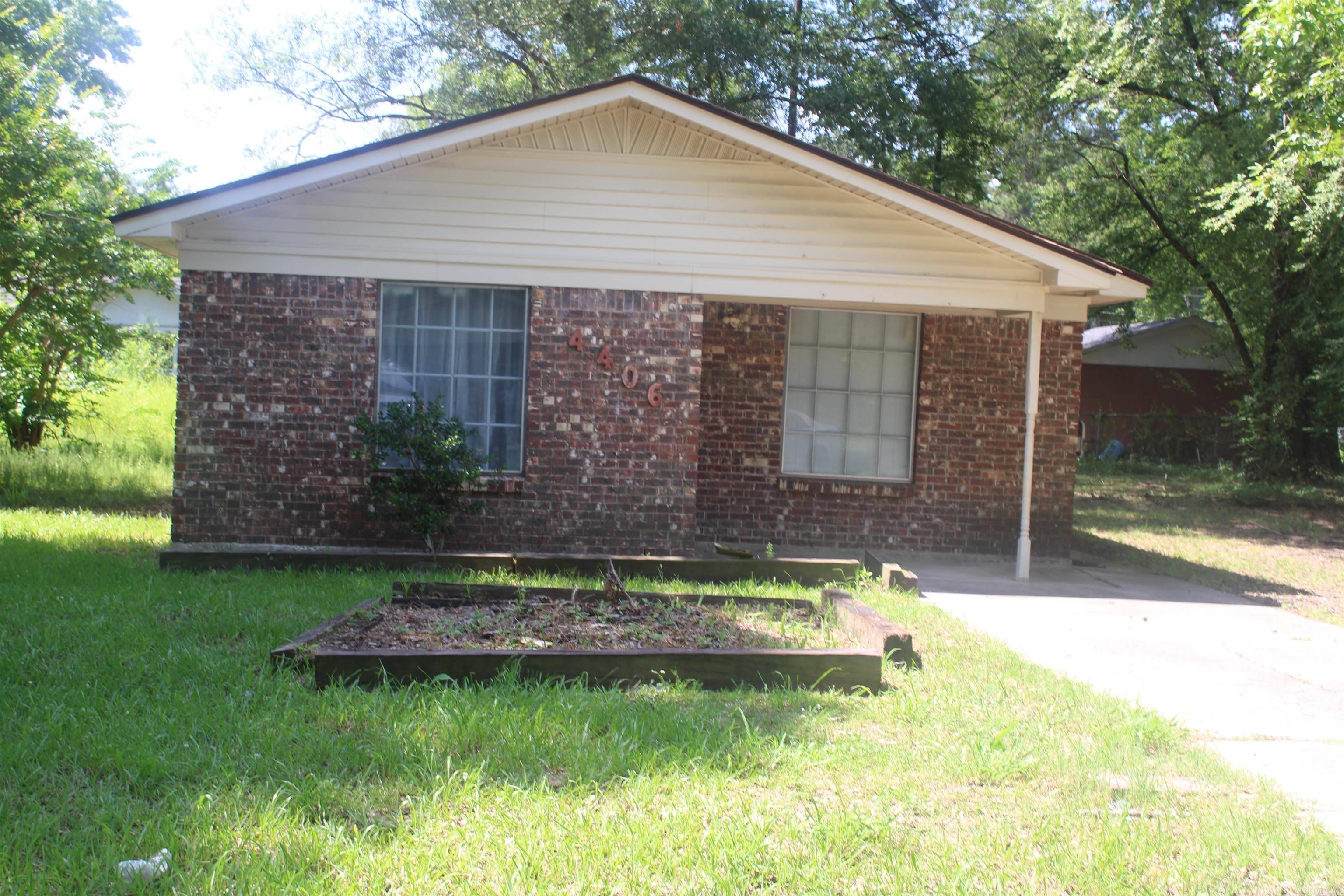 4406 W 16Th Ave, Pine Bluff, AR 71603