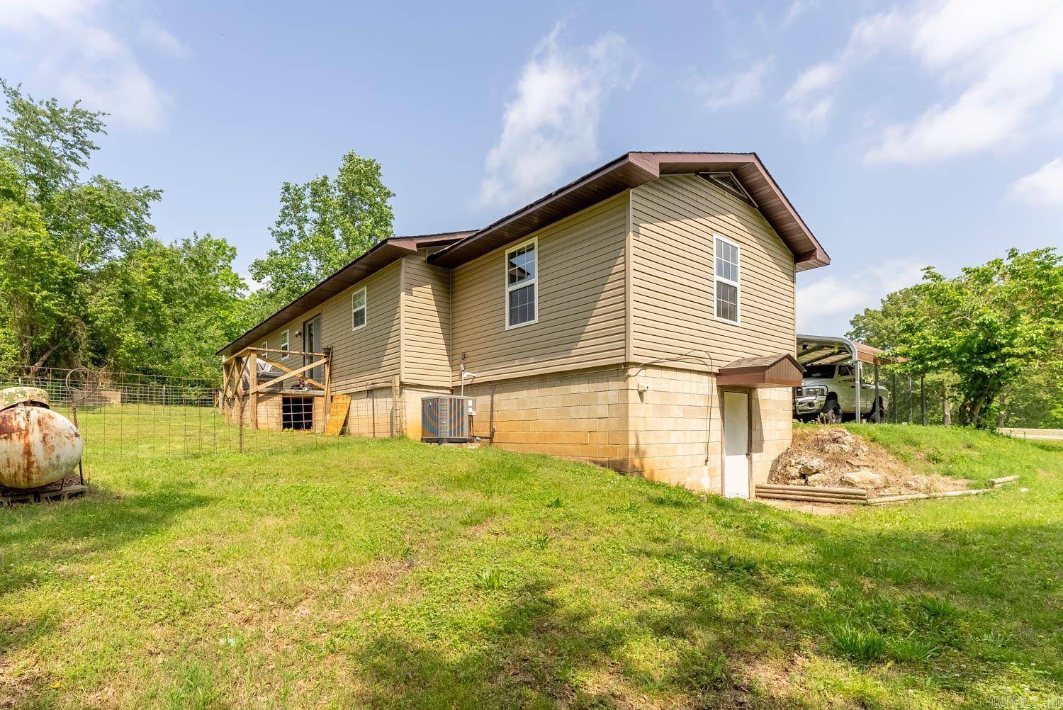 Mammoth Spring, AR 72554,1790 Cochran Avenue