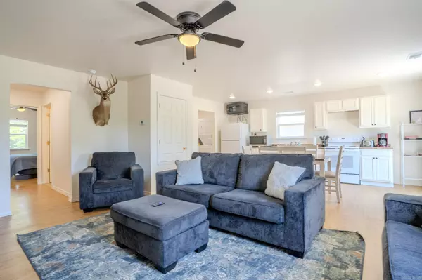 Hardy, AR 72542,765,767, 769 N Riverside Drive