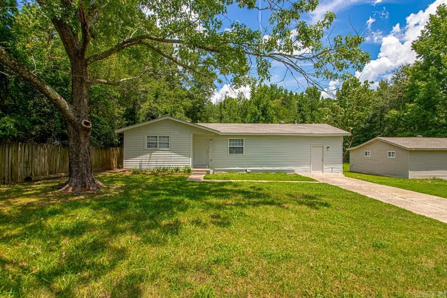 305 E Valentine Road, Jacksonville, AR 72076