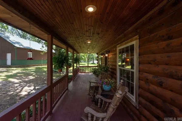 Mountain View, AR 72560,105 Green Meadow Road