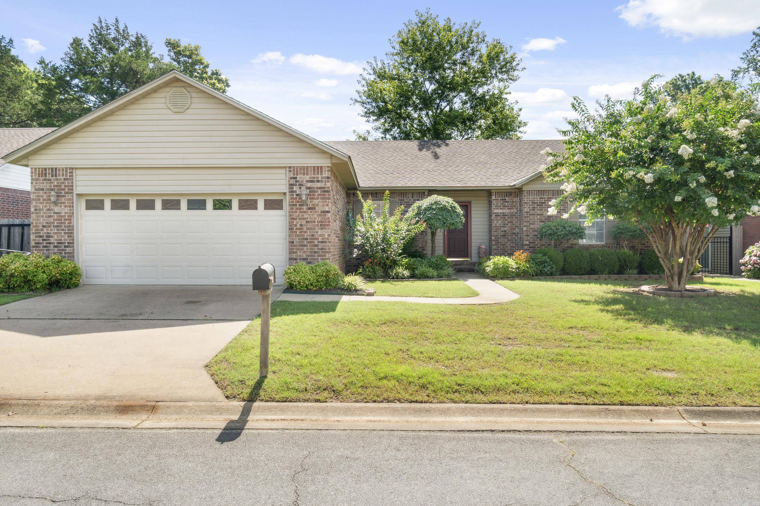 92 Lelia Ln., Searcy, AR 72143