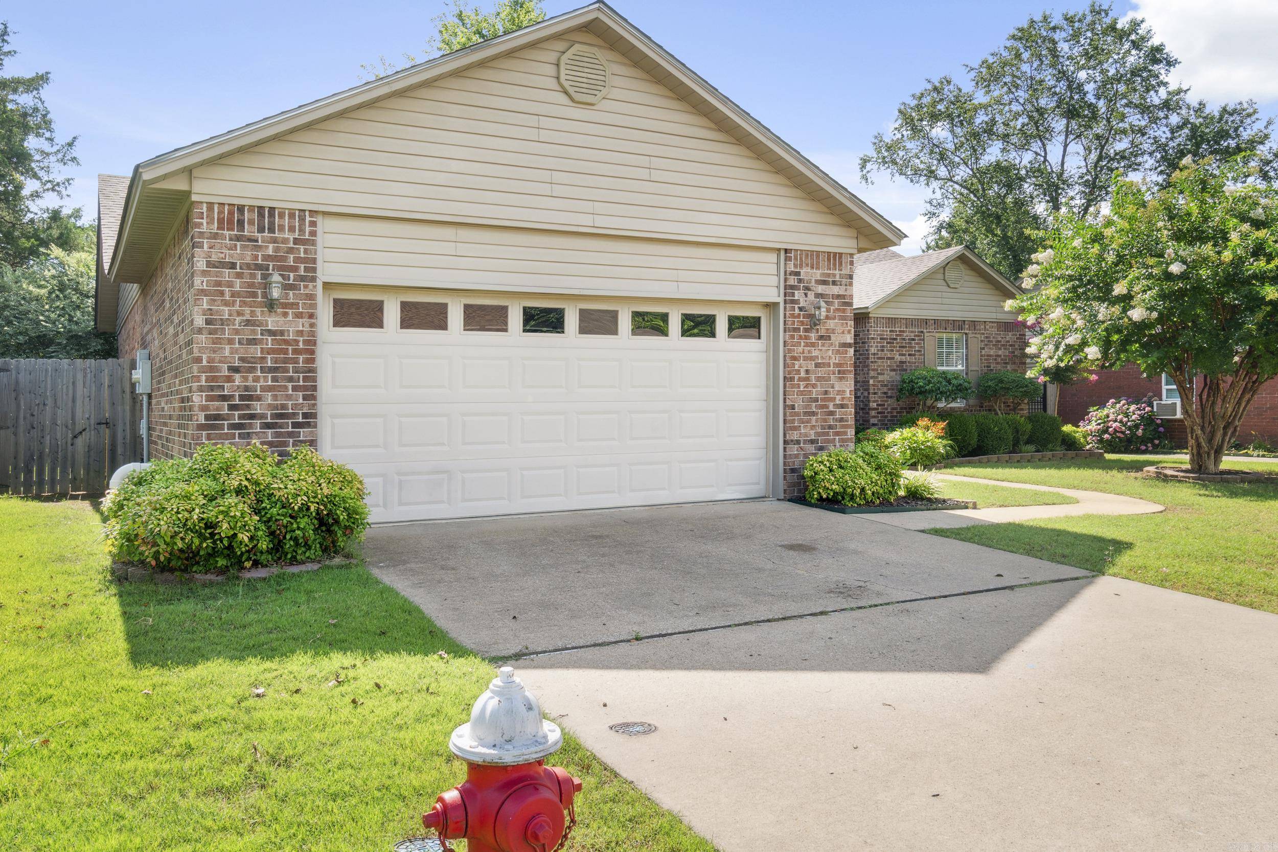 Searcy, AR 72143,92 Lelia Ln.