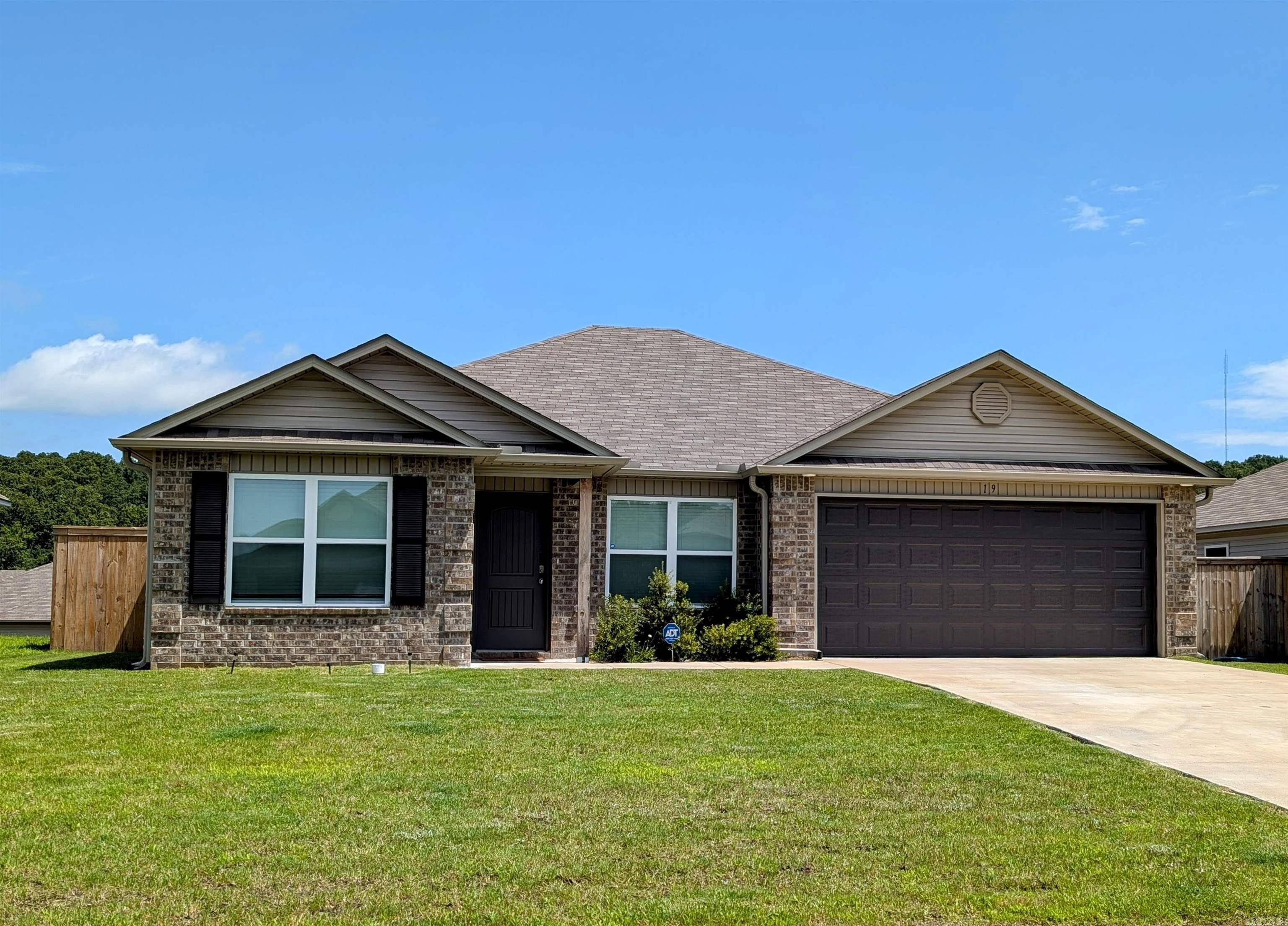 19 Sun Drenched Trail, Conway, AR 72032
