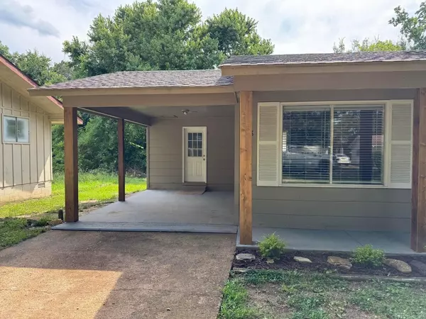 Cherokee Village, AR 72529,128 Hiawatha Drive