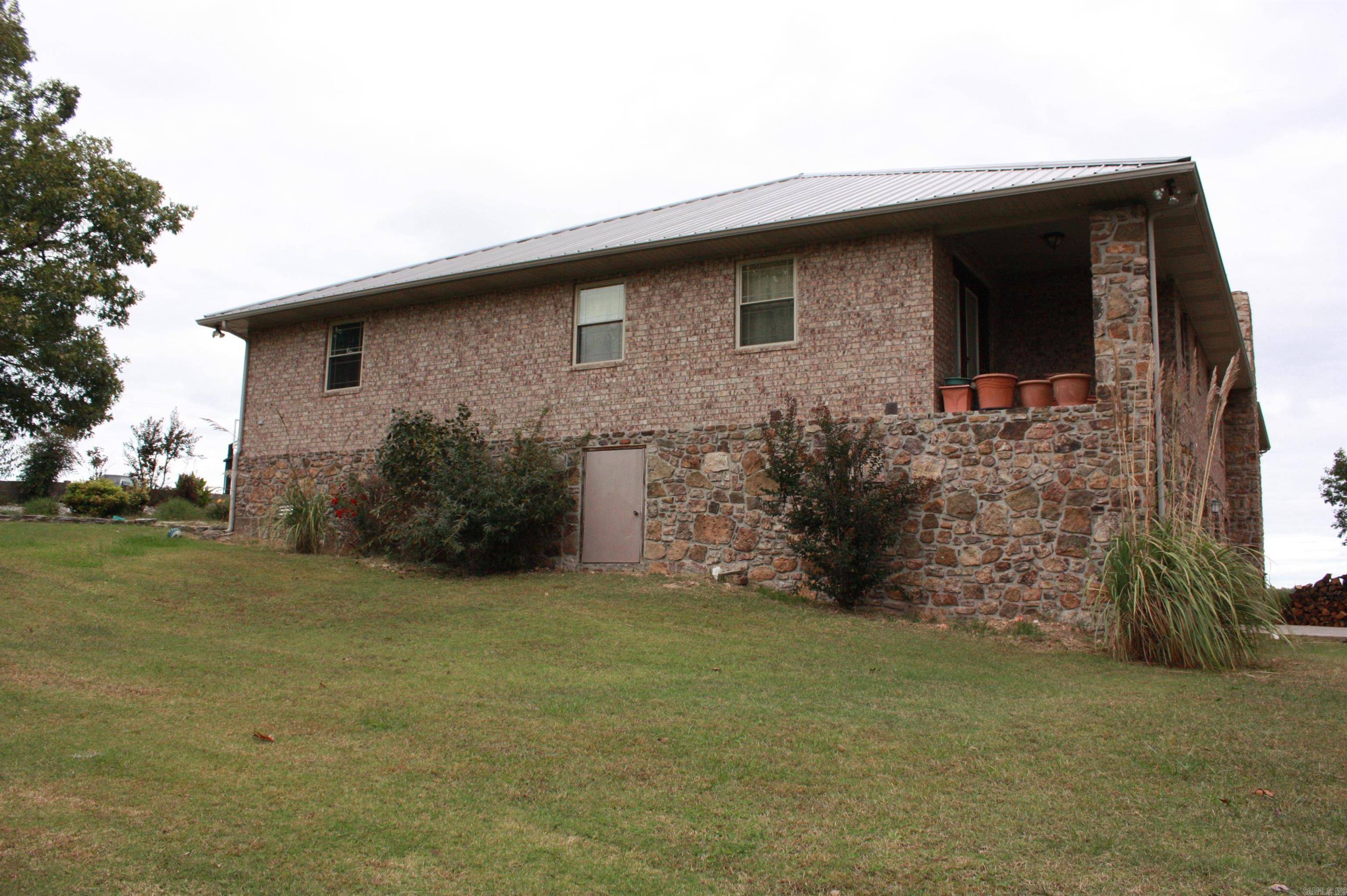 Marshall, AR 72650,708 Kid Phillips Rd