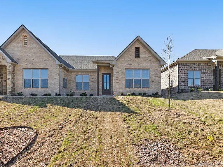 207 Edgewood Circle, Little Rock, AR 72223