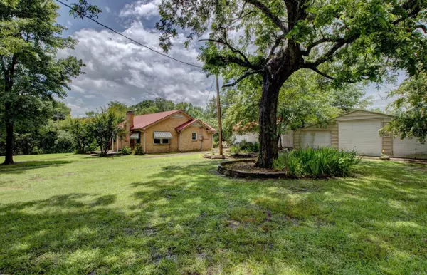 16100 West Street, Roland, AR 72135