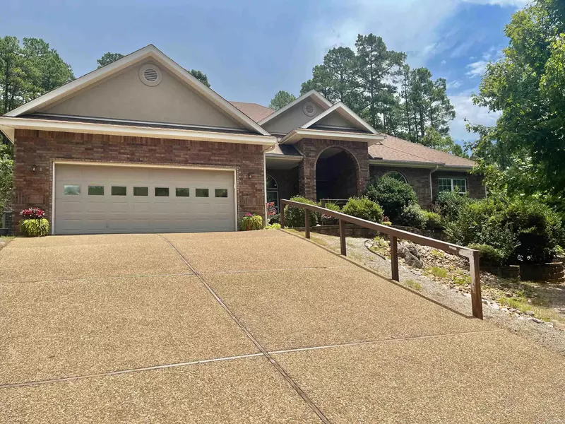 8 Cetrero Lane, Hot Springs Village, AR 71909