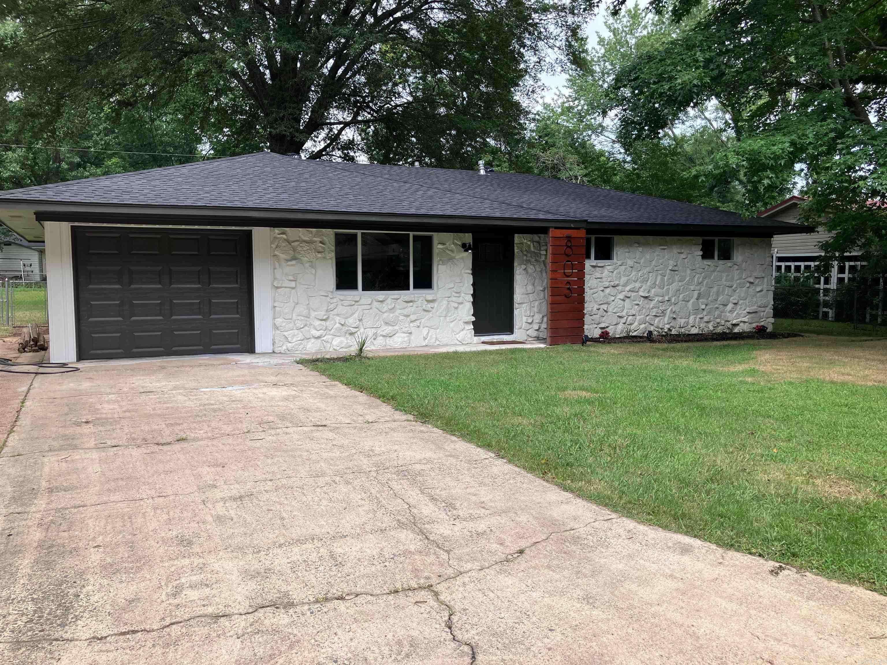 803 Upchurch Street, Bald Knob, AR 72010